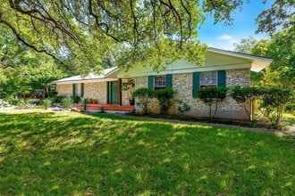 Building Photo - 12011 Bell Ave