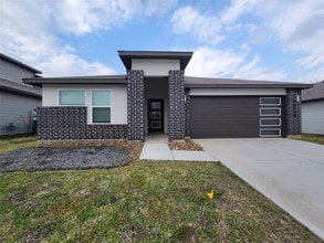 Building Photo - 12111 Bear River Dr