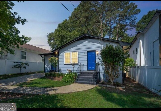 Foto del edificio - 2851 Forrest Hills Dr SW