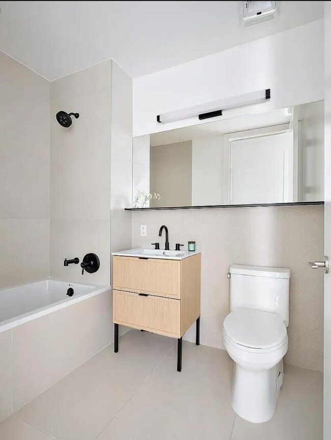 323 Lenox Rd, Brooklyn, NY 11226 House Rental in Brooklyn, NY