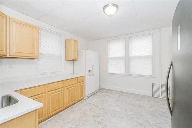 Foto del edificio - 380 St Marks Pl