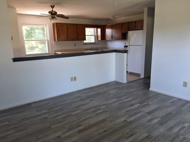 Foto del edificio - 111 Cherrywood Dr