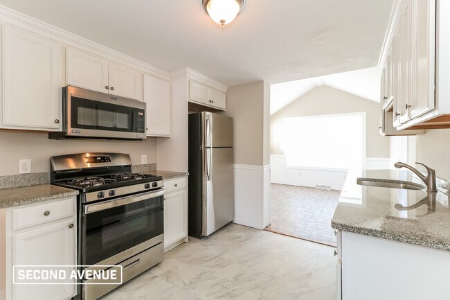 Foto del edificio - 3216 Elderwood Dr