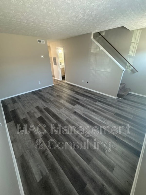 Building Photo - 1321 Autumn Ave