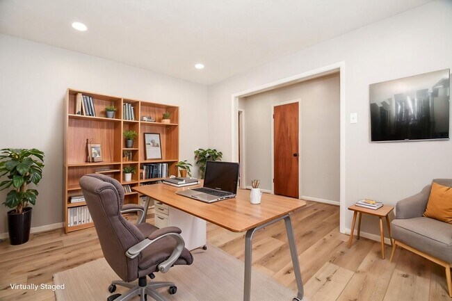 Foto del edificio - 2303 Willow Blvd