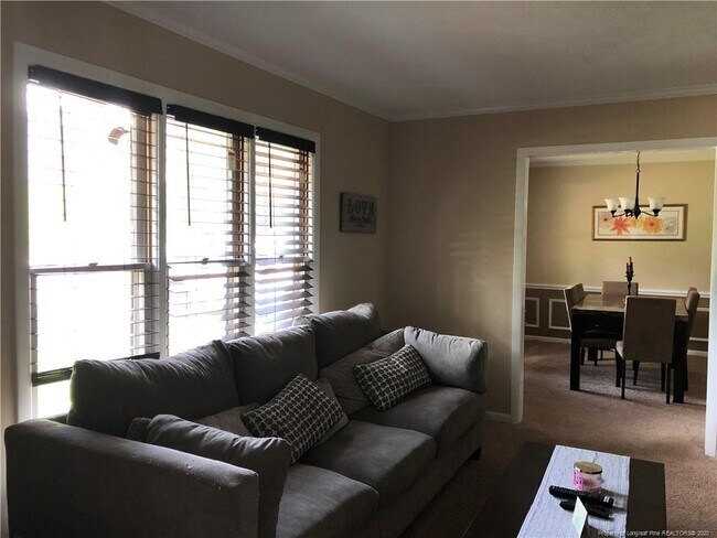 Foto del edificio - 722 Southview Cir