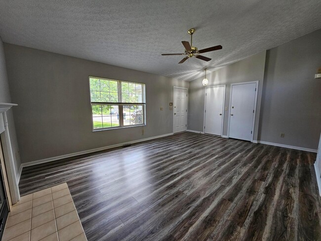 Building Photo - 7253 Fablegate Ct