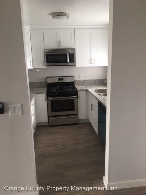 Building Photo - 1247 Stoner Ave