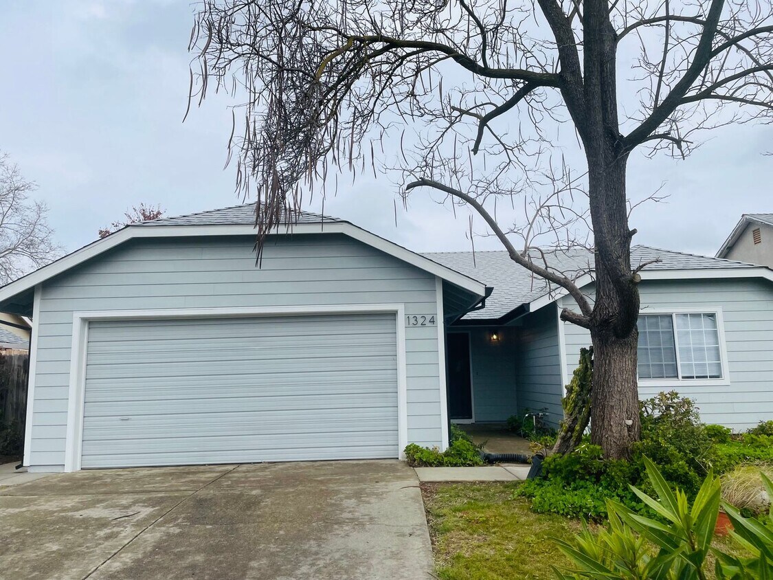1324 May St, West Sacramento, CA 95605 House Rental in West