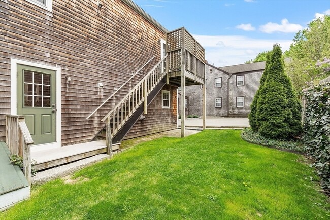 Building Photo - 12 Morse Ct