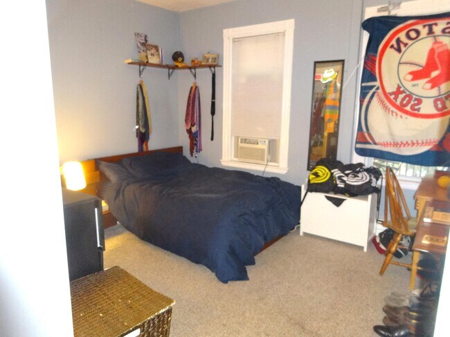 Bedroom 1 - 119 L St
