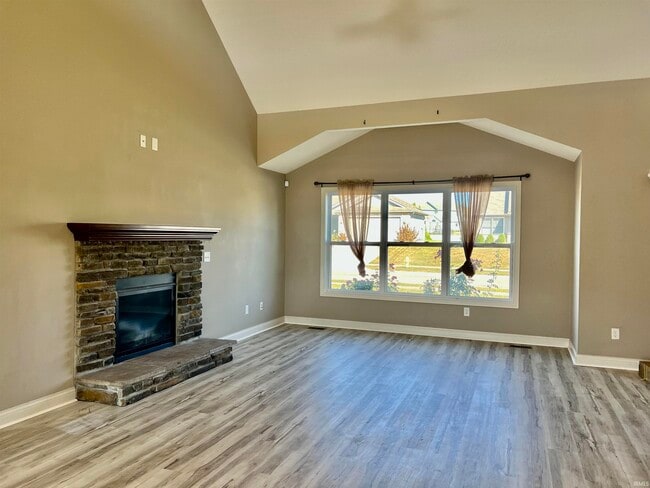 Foto del edificio - 8611 Springberry Dr