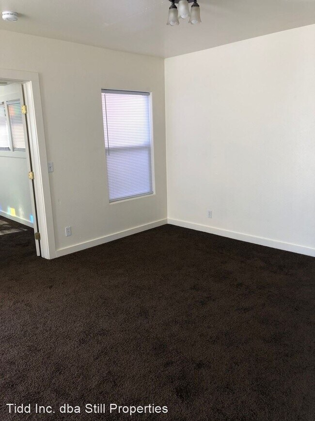 Building Photo - 2 br, 1 bath House - 1173 S Wenatchee Ave