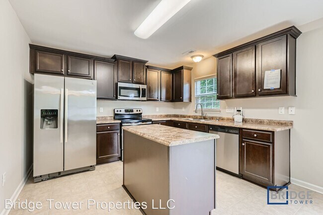 Building Photo - 4 br, 2.5 bath House - 4012 Watsonia Drive
