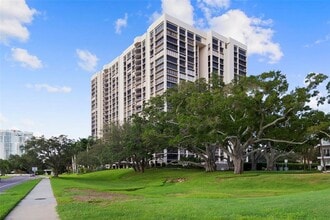 Building Photo - 3301 Bayshore Blvd