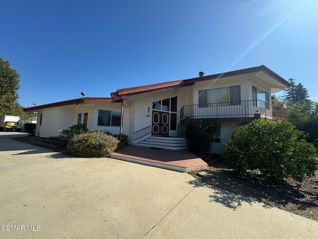 Foto del edificio - 381 Laguna Terrace