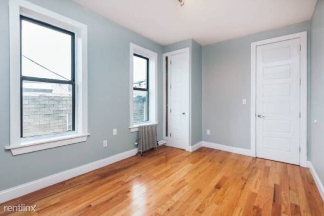 Foto del edificio - 211 Lake Shore Rd