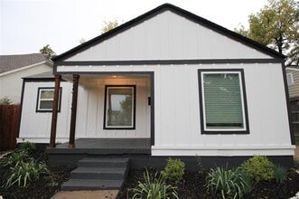 Building Photo - 2513 Ryan Ave