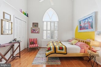 Building Photo - 122 W Henrietta St