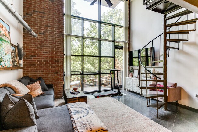 Foto del edificio - 3110 Thomas Ave