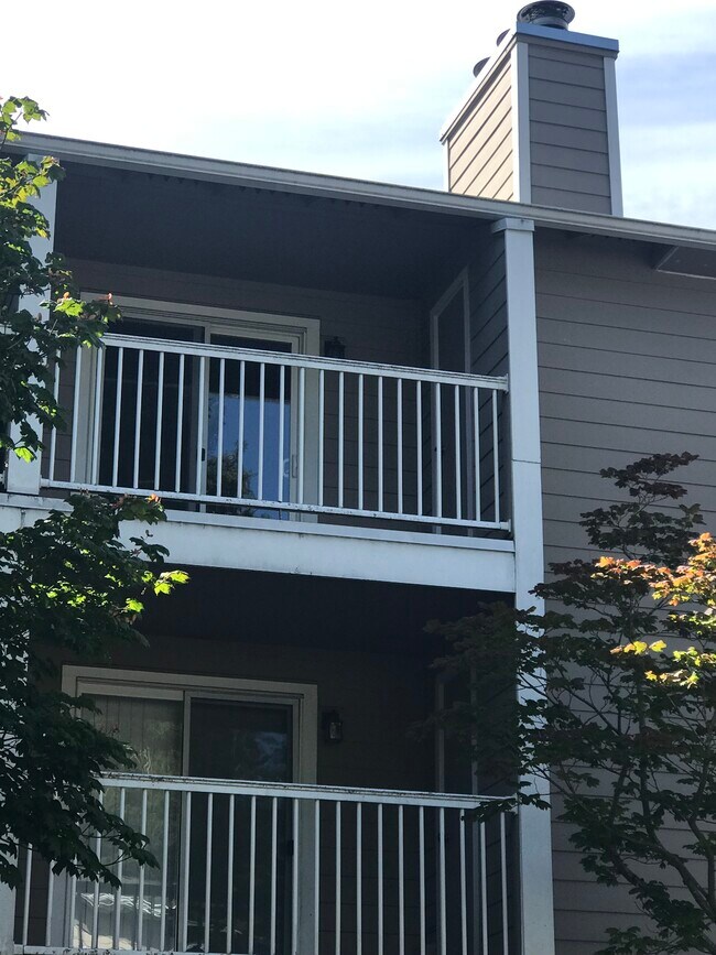 Foto del edificio - 1144 N 198th St