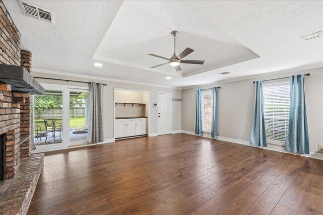 Foto del edificio - 6795 Greenwood Dr