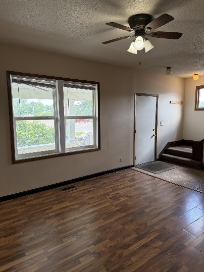 Building Photo - 216 2nd Ave
