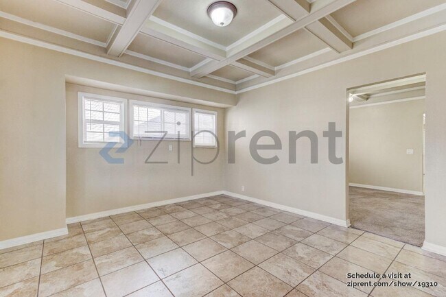 Foto del edificio - 4062 S Budlong Ave