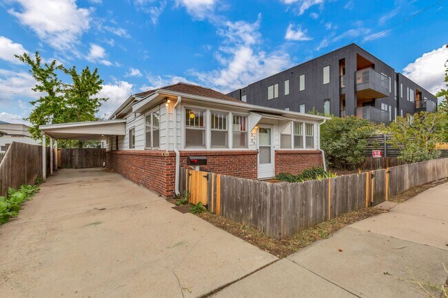 Foto del edificio - Boulder Ranch Style Home Available Now