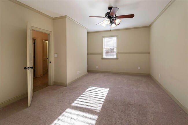 Foto del edificio - 2050 Oak Grove Rd NE