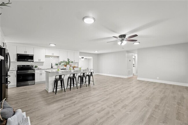 Foto del edificio - 5198 Holly Springs Rd