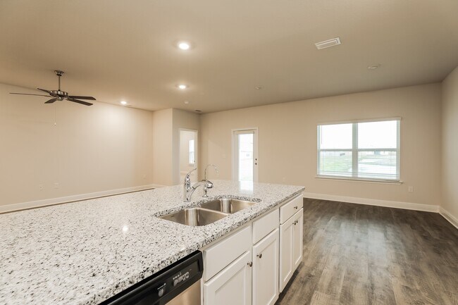 Building Photo - 428 Eagle Lake Wy