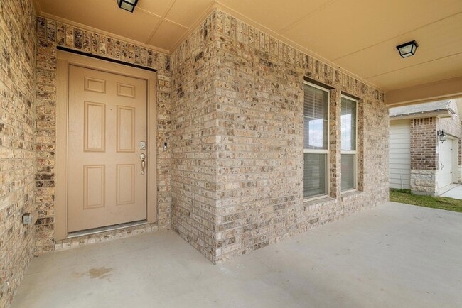 Building Photo - 229 Reagor Dr