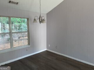 Building Photo - 631 Sycamore Dr