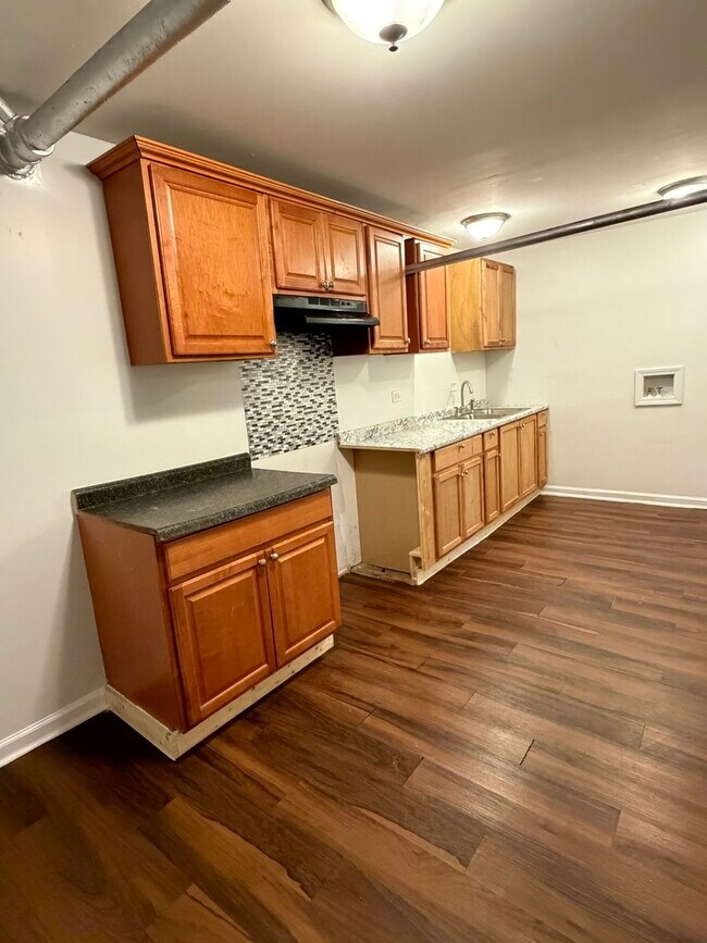 Foto del edificio - 5148 S Indiana Ave