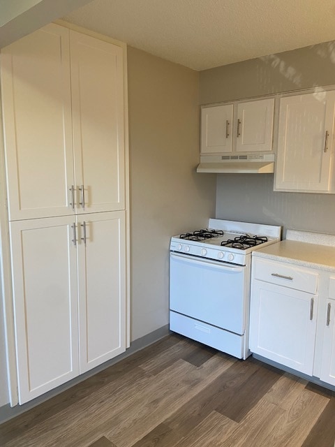 Standard 2x1 - The Chaparral Apartments