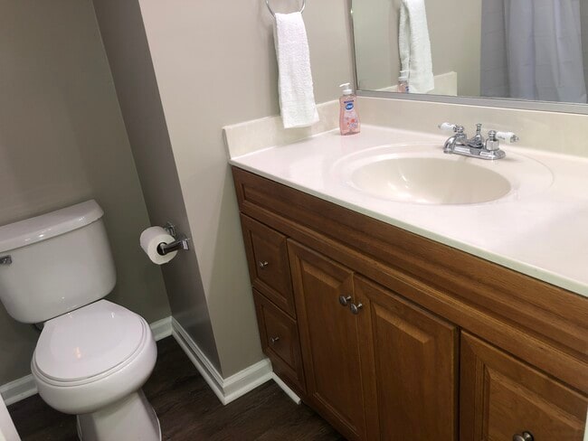 Building Photo - 6303 Sandpiper Ct