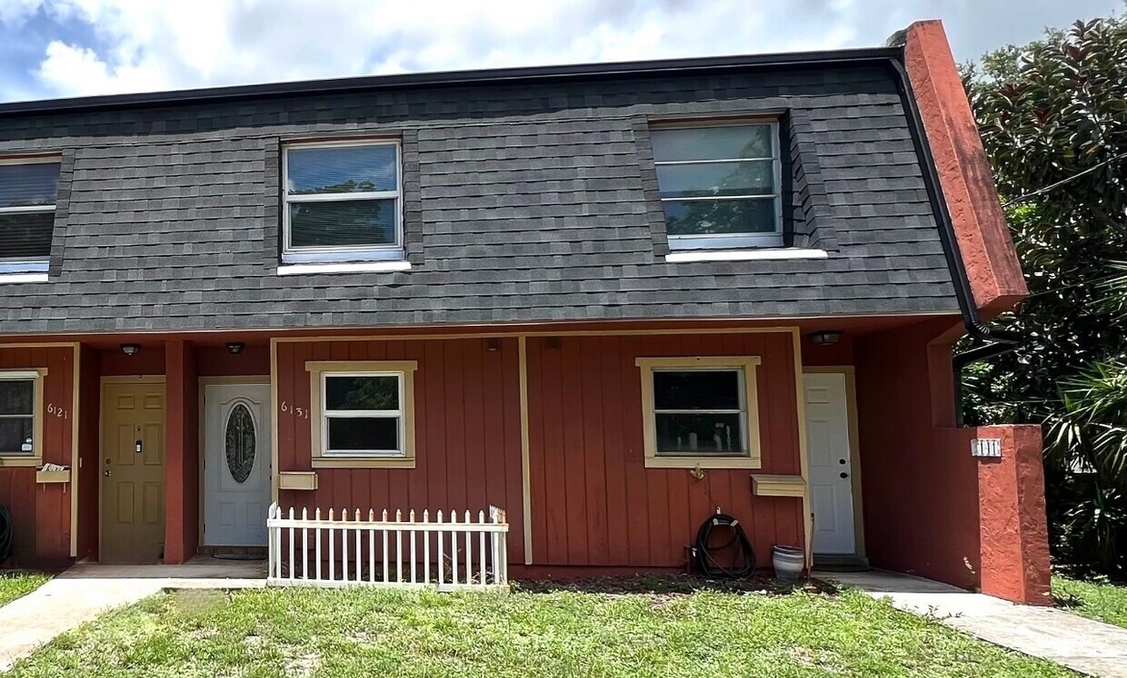 Foto principal - 6131 SW 42nd Ct
