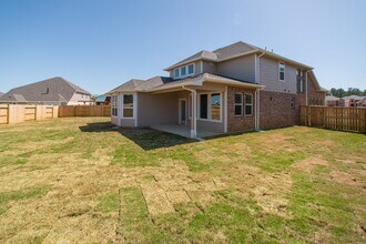 Building Photo - 2016 Woodland Park Ct