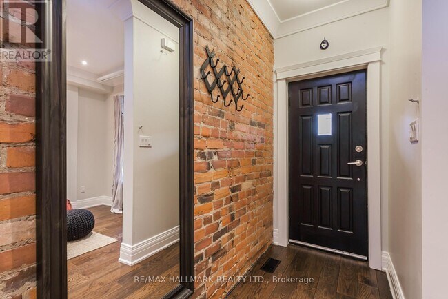 Building Photo - 281 Symington Ave