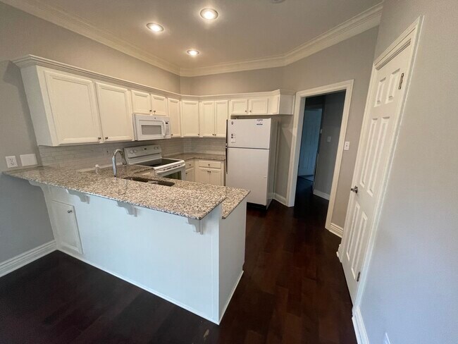 Building Photo - 10619 Spartan Ct