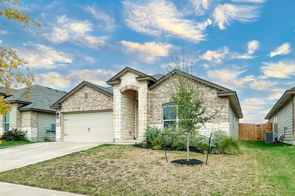 Foto principal - 1808 T H Johnson Dr