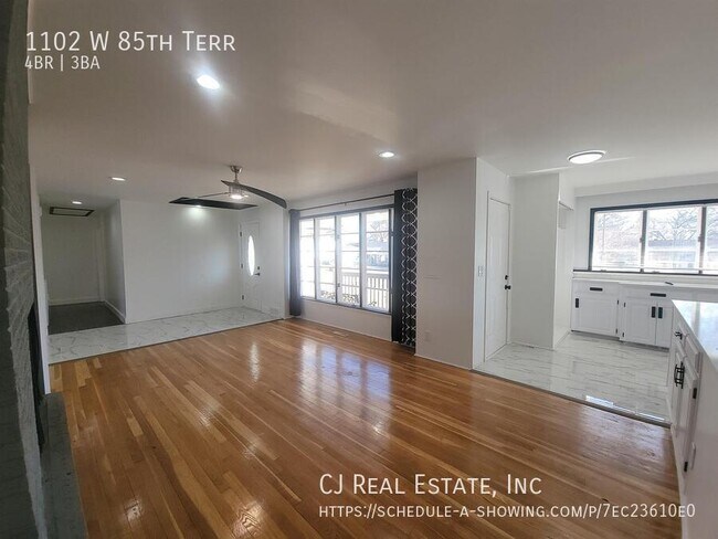 Foto del edificio - 1102 W 85th Terrace