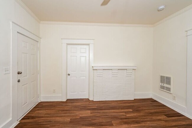 Building Photo - 968 52nd Pl N