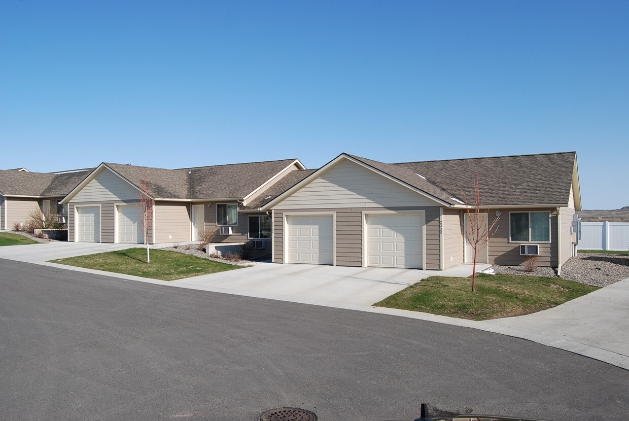 Jasmine Circle Apartments Apartments in Billings, MT