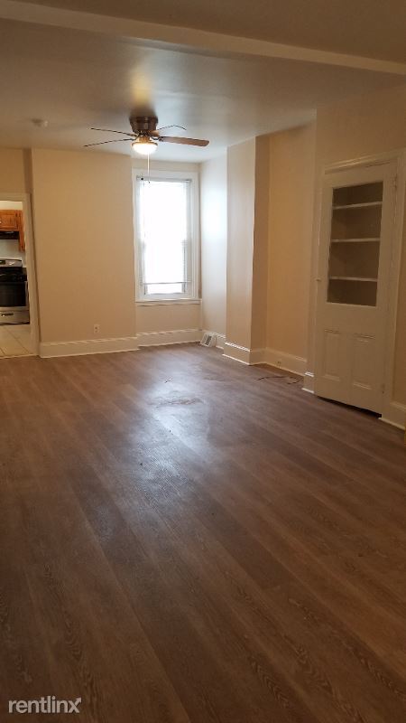Building Photo - 4 br, 1 bath House - 1009 Cherry St