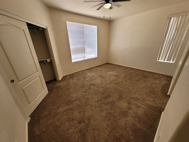 Building Photo - 65TH DR
