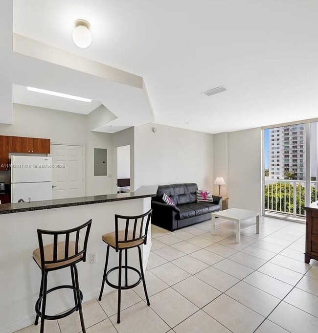 Foto del edificio - 115 SW 11th St