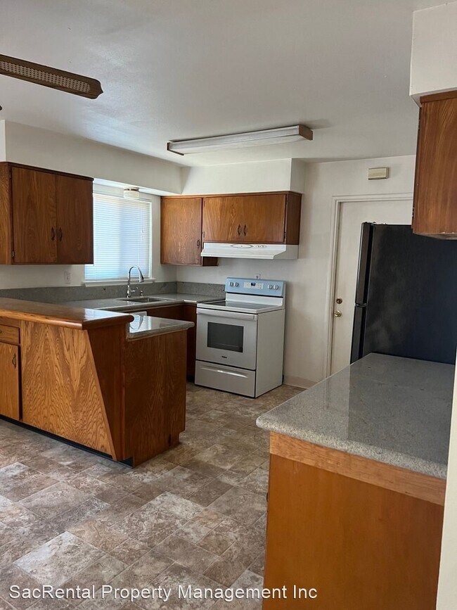 Foto del edificio - 3 br, 1 bath House - 4407 Bouts Pkwy