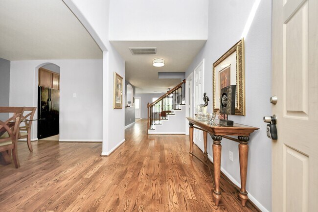 Foto del edificio - 25306 Sierra Woods Ln